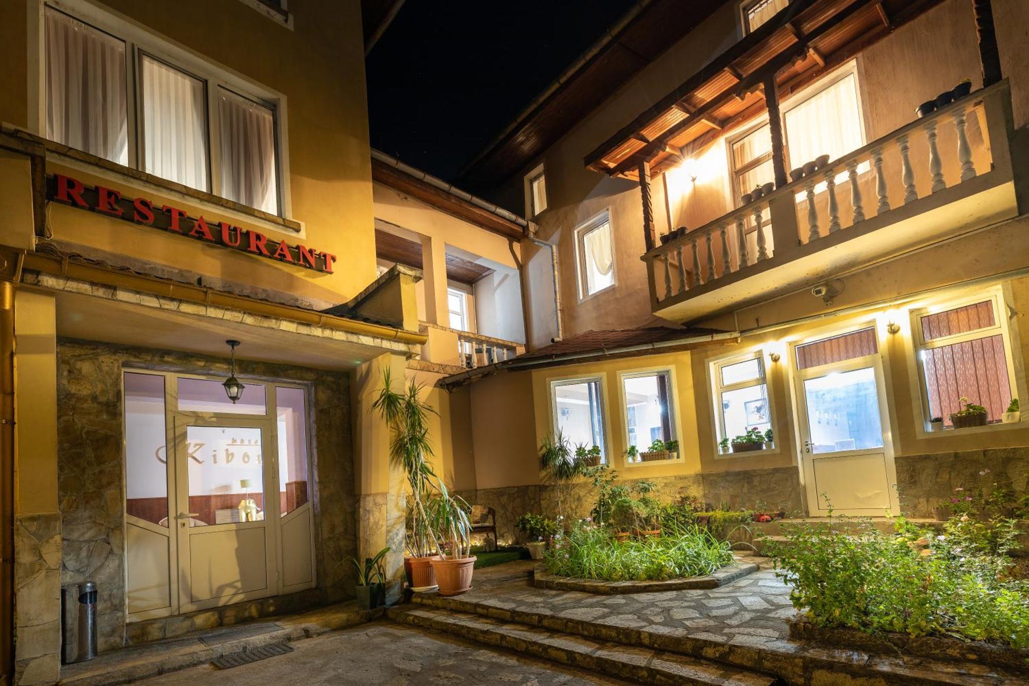 Hotel Kibor Gulubovo  Εξωτερικό φωτογραφία